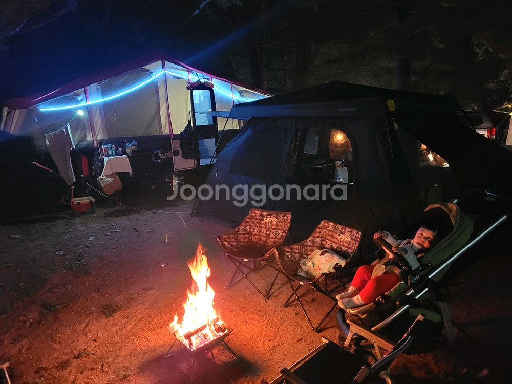 오이캠핑 TTR-7 캠핑텐트 신화T7텐트트레일러 풀옵션 21년식팝니다.--7