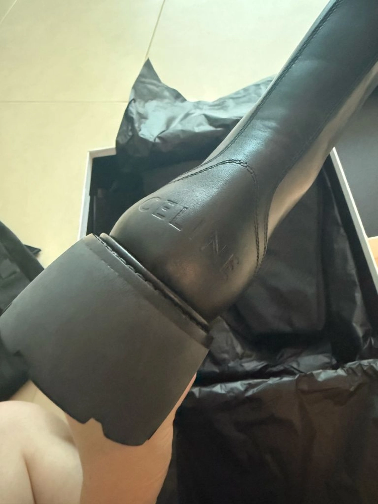 셀린느 스터드 워커부츠 37 이미지