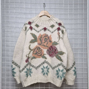 일본빈티지 Necessary 핸드메이드 니트