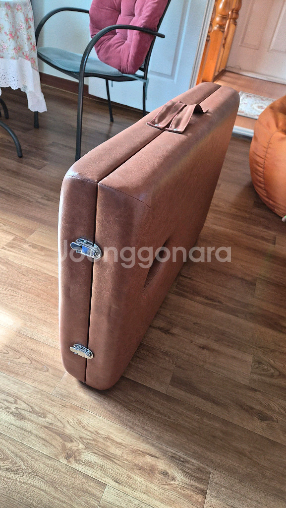 휴대용 접이식 마사지 침대 베드 미사용 판매합니다.--4