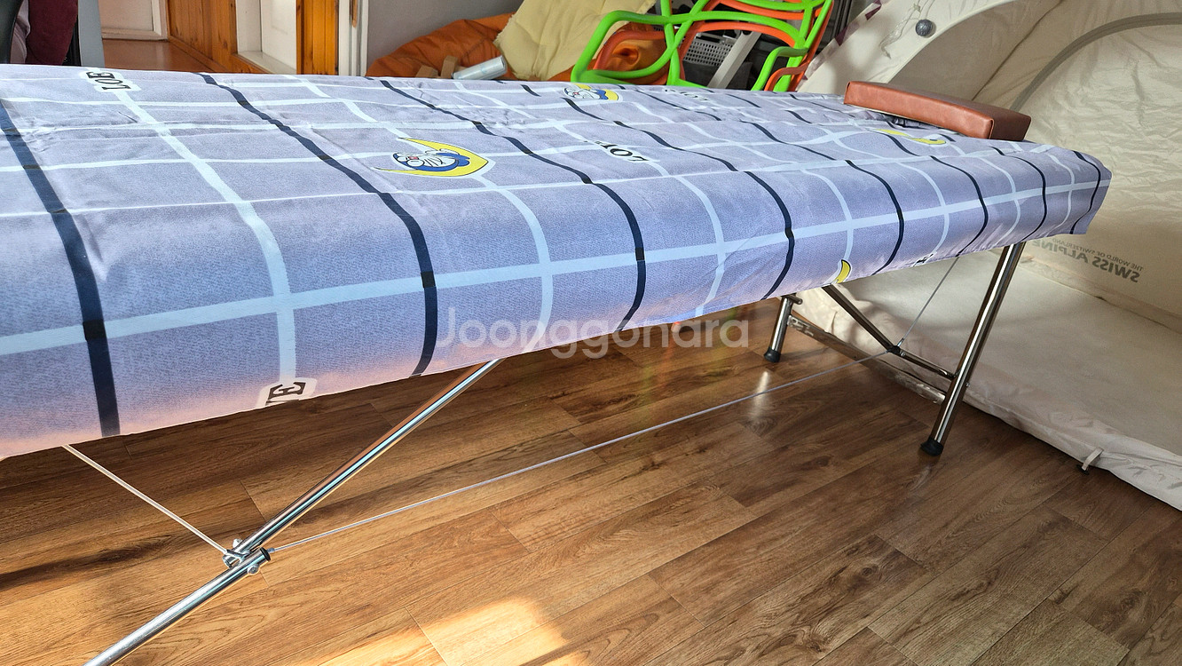 휴대용 접이식 마사지 침대 베드 미사용 판매합니다.--7