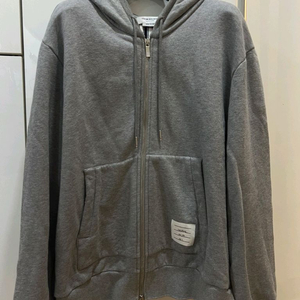 톰브라운 그레이후드집업 3사이즈