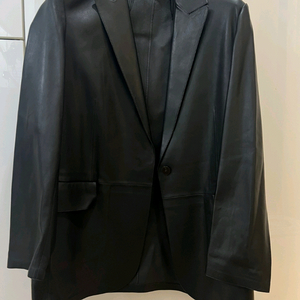 23fw 띠어리 양가죽 자켓 2사이즈 (새상품급