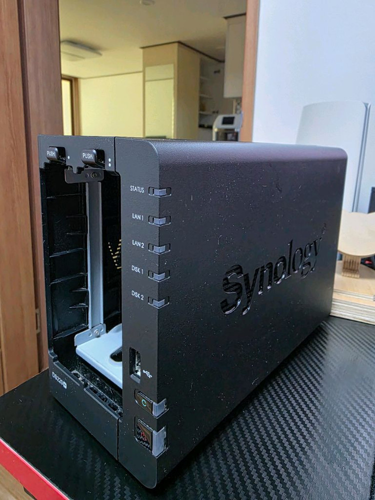 시놀로지 DS220+ NAS--3