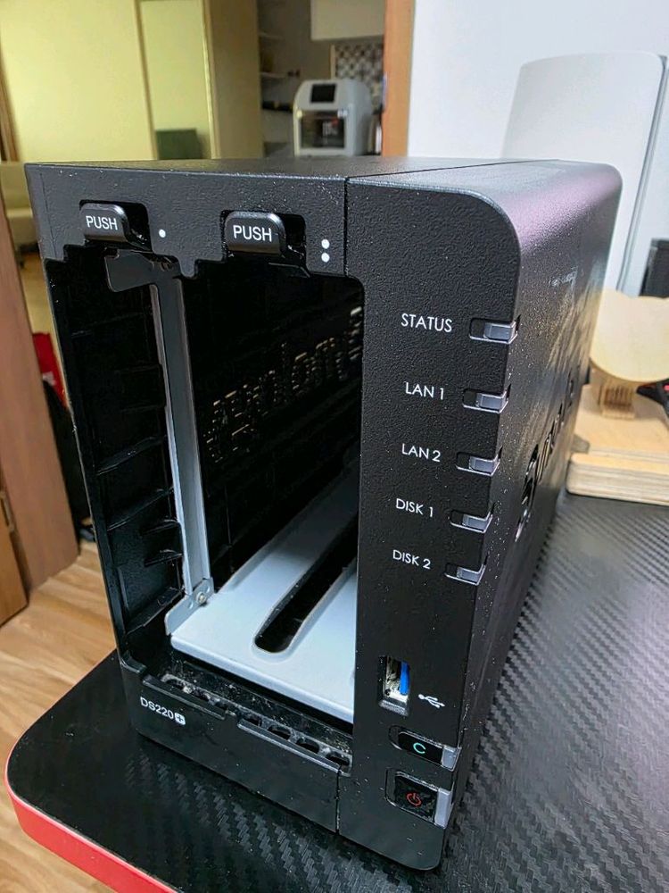 시놀로지 DS220+ NAS--4