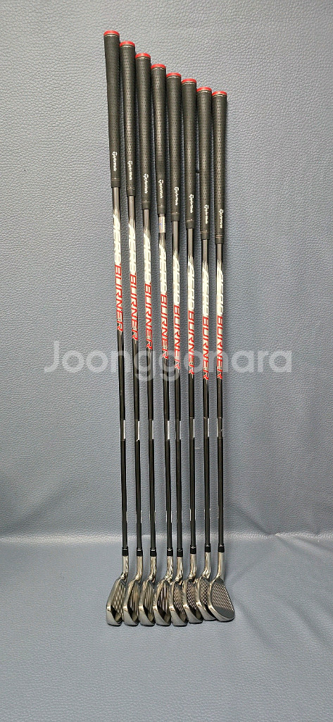 테일러메이드 에어로버너 아이언세트--1