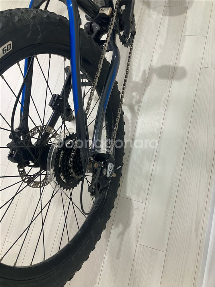 자이언트 XTC 24인치 주니어 플러스 어린이 자전거--3