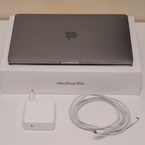 맥북 프로 13인치 M2 16GB/256GB 팝니다