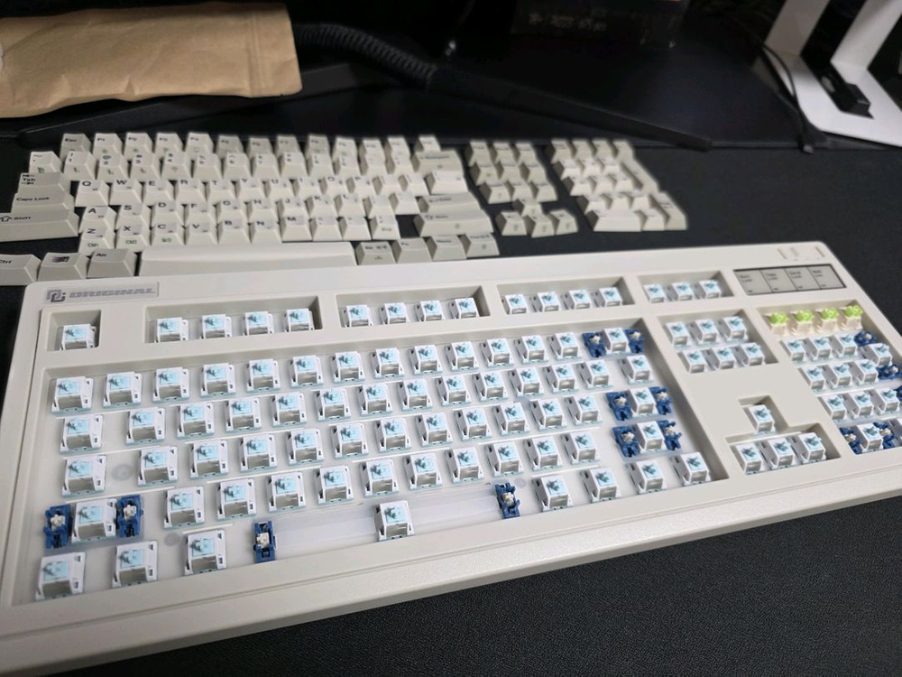 FL-ESPORTS OG104 레트로 유무선 기계식 키보드(그레이) 이미지