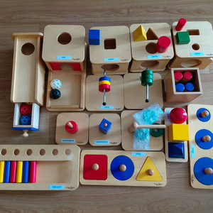 아가월드 몬테소리 니엔후이스 토들러(15종, 2개 새거)