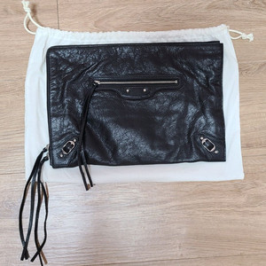 발렌시아가 클러치백