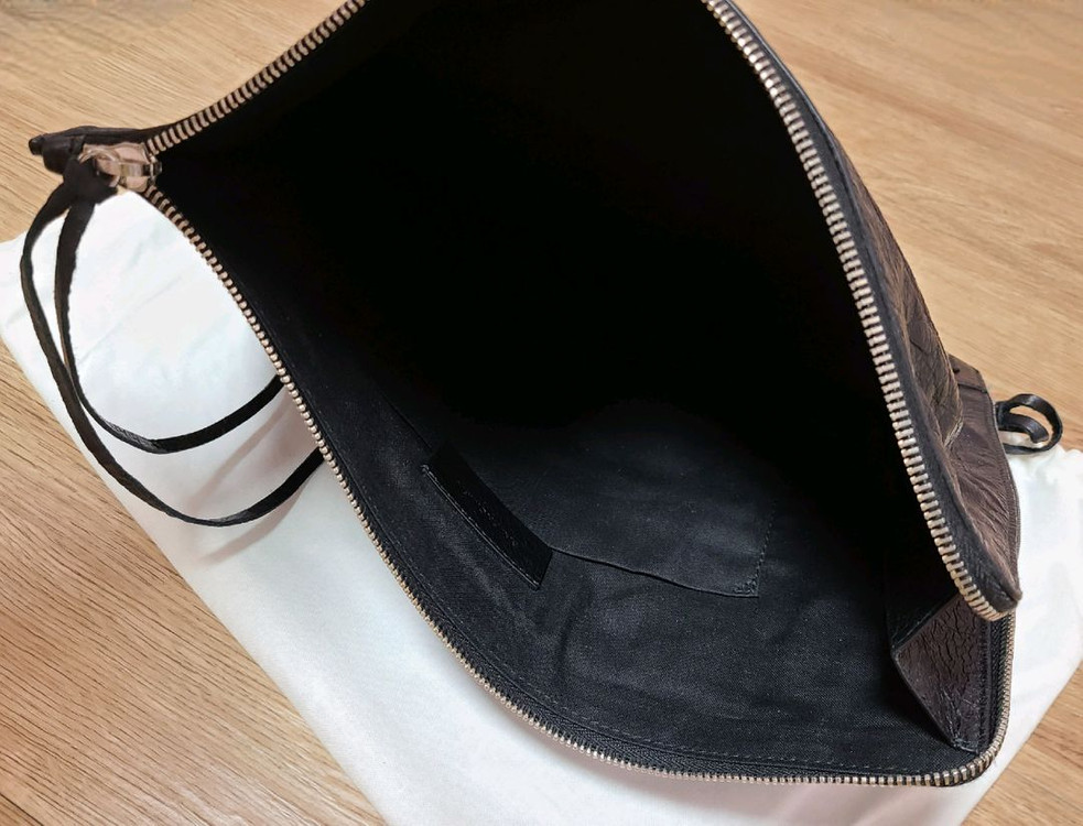 발렌시아가 클러치백--2