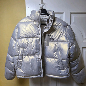미우미우 숏패딩 새상품
