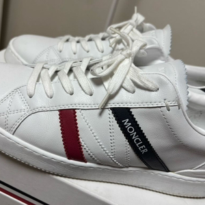 몽클레어 스니커즈