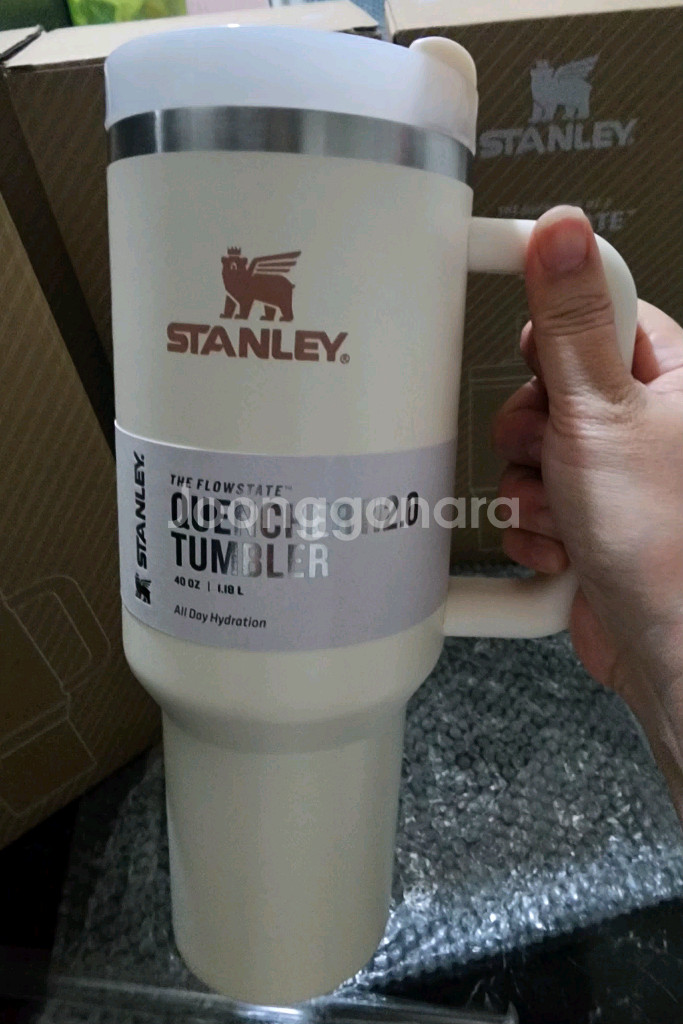 (새상품)(배송비포함)스탠리 텀블러(1.18L)--1