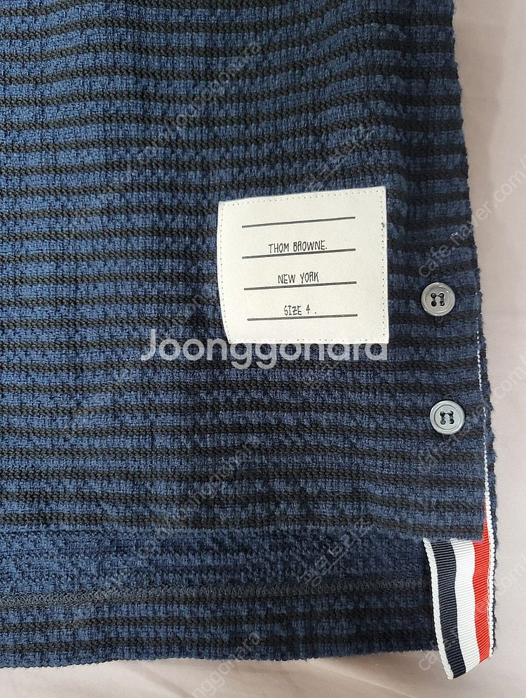 톰브라운 RWB탭 스트라이프 반팔 셔츠 4사이즈--6