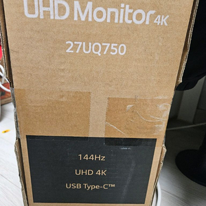 LG 27UQ750 4K모니터 이미지