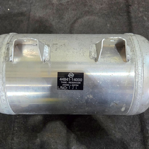 쌍용 뉴 체어맨w 에어탱크 44841-14000 팝니다 이미지