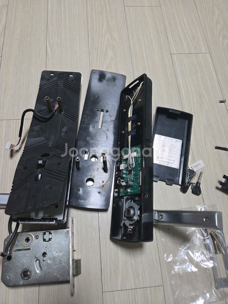 고장난 도어락--1