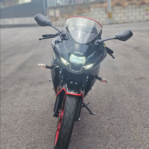 스즈키/GSXR125/21년식/15@@@KM/250만원/검빨