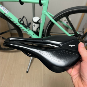 스페셜라이즈드 파워콤프 143mm