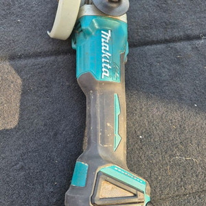 정품 마끼다 18v 충전 그라인더 4인치+배터리세트