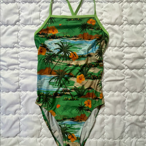 딜라잇풀 선셋비치 L