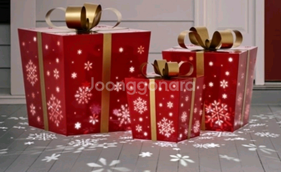 코스트코에서 판매하는 메탈 선물 상자 LED 조명 3개 세트입니다---4