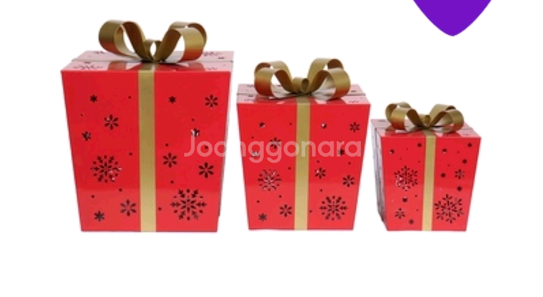 코스트코에서 판매하는 메탈 선물 상자 LED 조명 3개 세트입니다---5