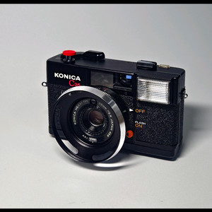 KONICA C35 EF. 필름카메라. 정상작동.