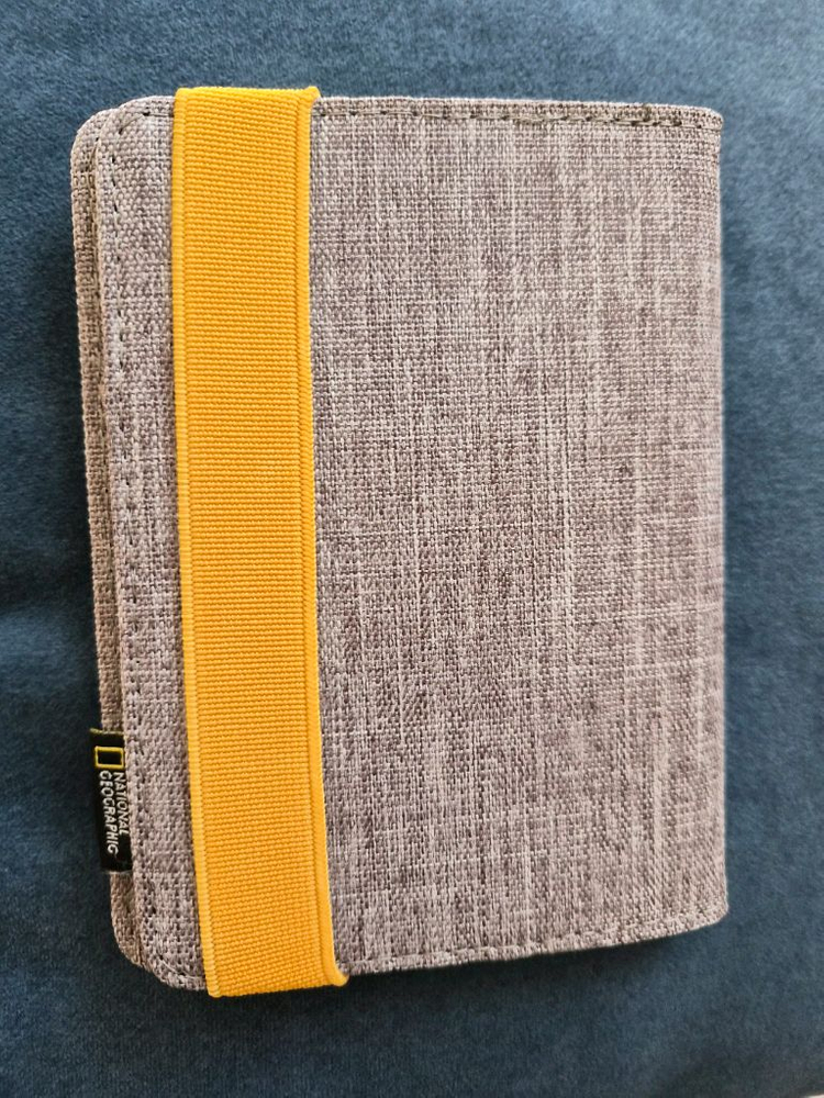 내셔널지오그래픽 여권지갑 이미지