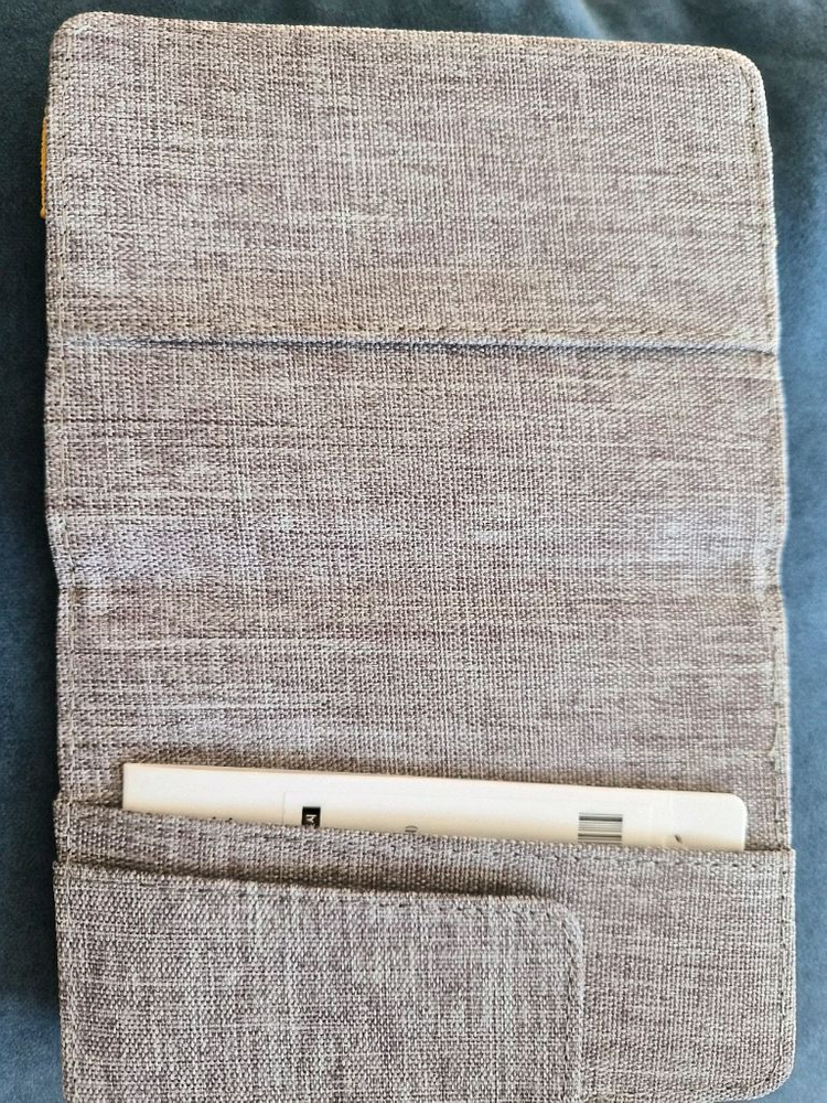 내셔널지오그래픽 여권지갑 이미지