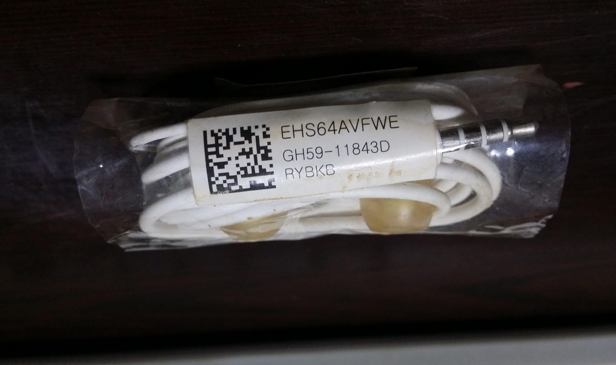 이어폰 삼성 AKG 3.5파이, C 타입﻿, ﻿LG 쿼드 비트2, 비트3, LG B&O, 애플 3.5, 기타 번들--8