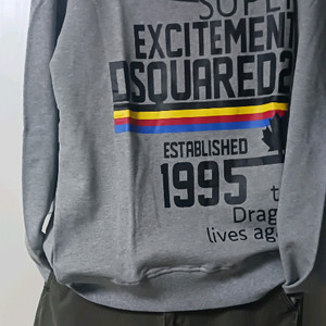 디스퀘어드2 맨투맨