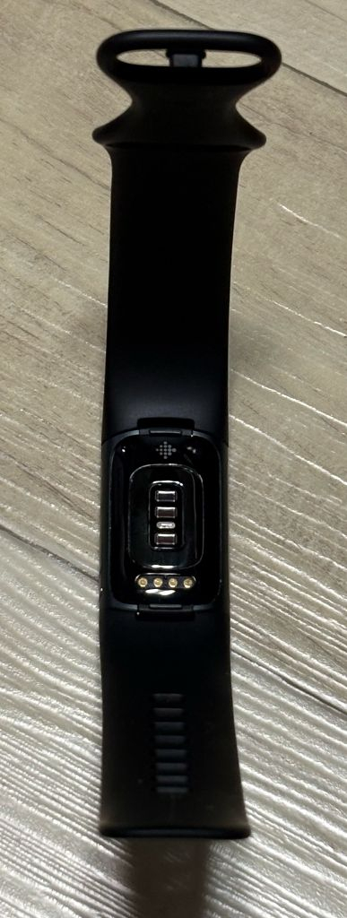 핏빗 차지5 스마트워치--3