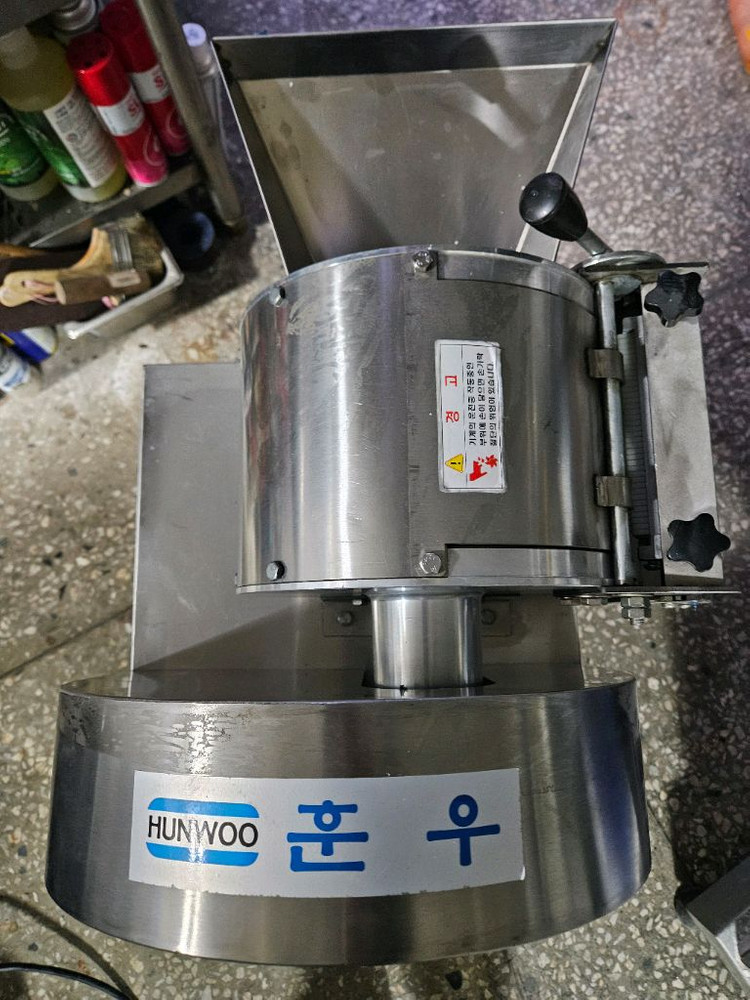 훈우 다기능 야채 감자 무 당근 파 양배추 슬라이서 채썰기 커터기 절단기 판매1 이미지