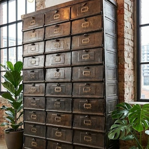 빈티지 인더스트리얼 대형 철제 수납장