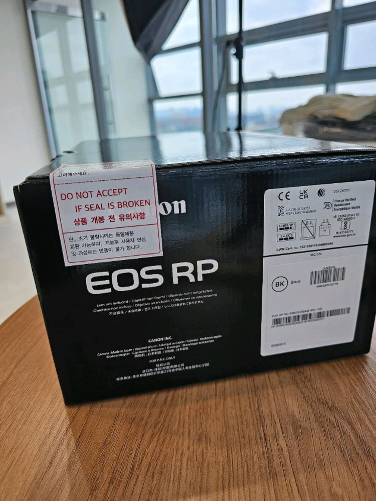 캐논 EOS RP 미러리스 카메라 이미지