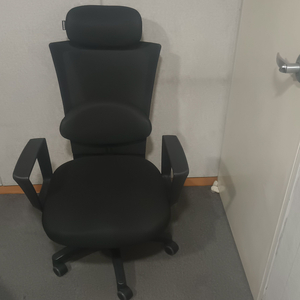 퍼스퍼(FURSFUR) 사무용 메쉬 의자 (특허허리받침 포함)