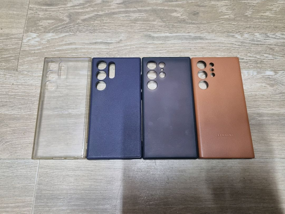 삼성 갤럭시 S23+, S23 울트라 케이스 4개 팝니다--2