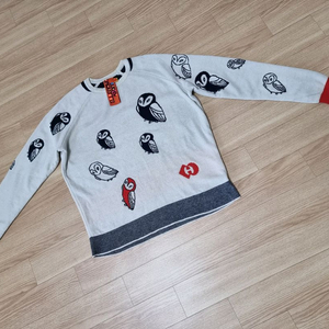 럭키슈에뜨 니트