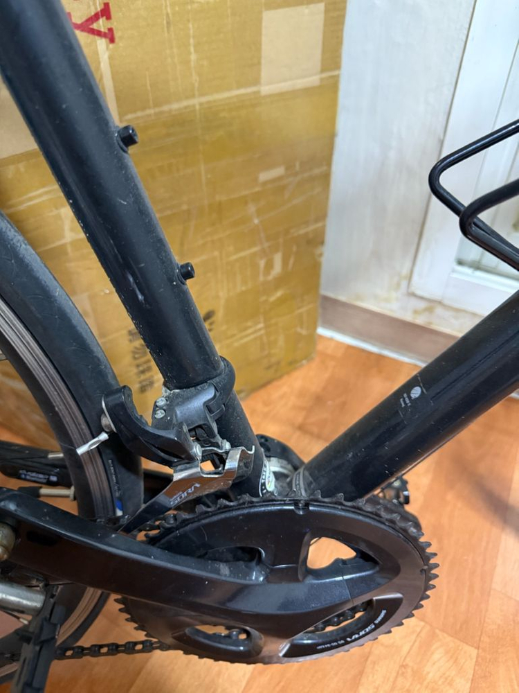 트렉 도마니 al3 로드 자전거 이미지