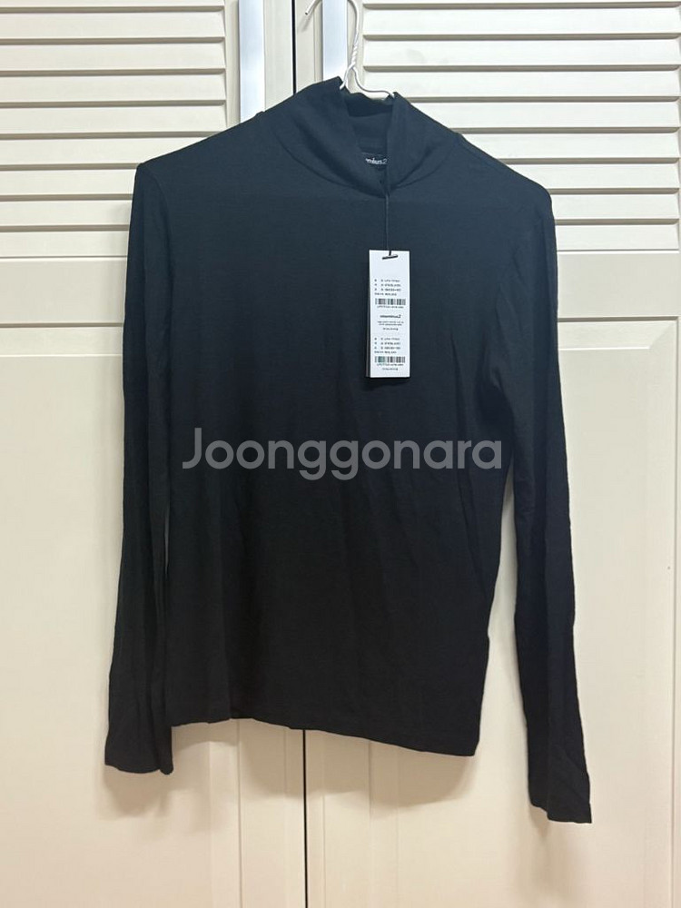 (정가 29900원)nineminus2 터틀넥 긴팔티 블랙 (새상품)--0