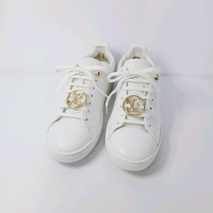 루이비통 로고 프론트로우 스니커즈 36/230