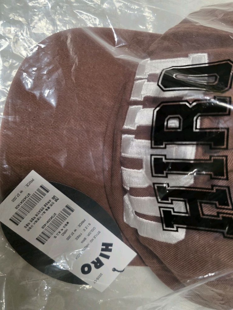 히로 블랭크 빅 로고 캡 브라운 새상품 이미지