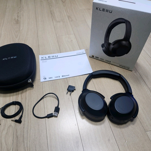 블루투스 헤드폰 판매 합니다. (거의새것)