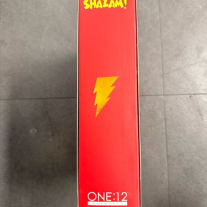 DC 샤잠 코믹스 피규어 팝니다