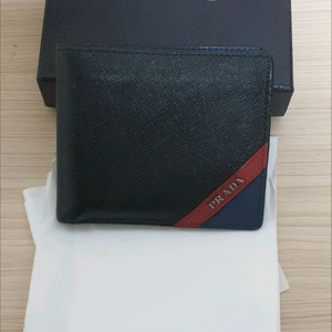 프라다 사피아노 반지갑 정품A급(감정O)구찌루이비통디올고야드샤넬셀린느보테가생로랑버버리발렌시아가