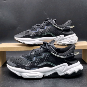 아디다스 오즈위고 블랙 운동화230.