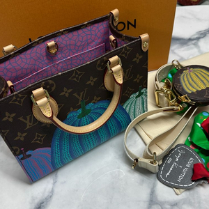 [새상품] 루이비통 x 쿠사마 야요이 온더고 PM 모노그램